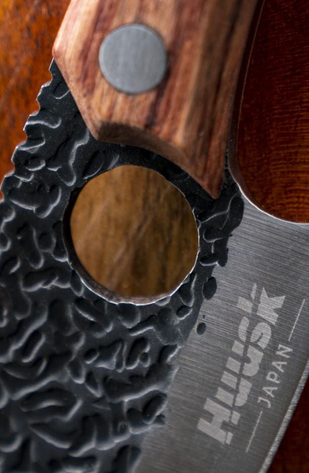 El cuchillo Huusk tiene un agarre perfecto