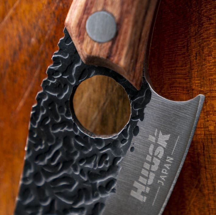 El cuchillo Huusk tiene un agarre perfecto